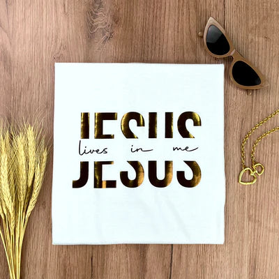 Camiseta Feminina Branca Jesus Lives In Me